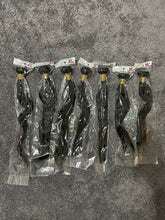 Load image into Gallery viewer, 1 Bundle - 100% Human Hair
